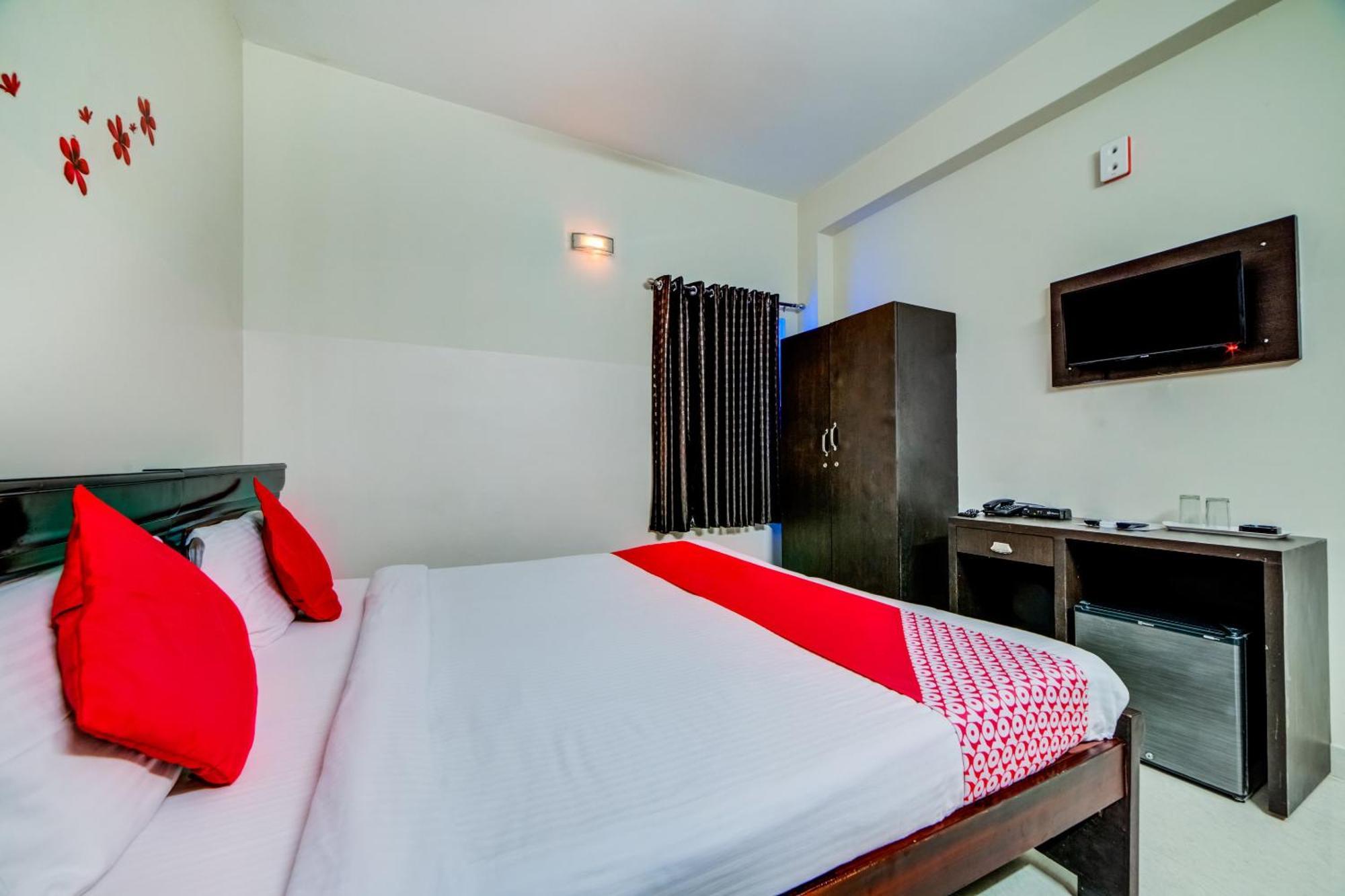 Super Hotel O The Royal Nest Near Shilparamam Kondapur  Extérieur photo